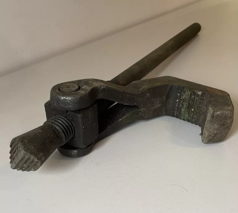 klucz-hydrauliczny-hakowy-do-rur-rurhak-ean-gtin-9781185117363