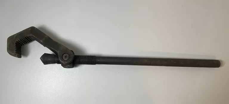 klucz-hydrauliczny-hakowy-do-rur-rurhak-przemyslowa-1-wegrow