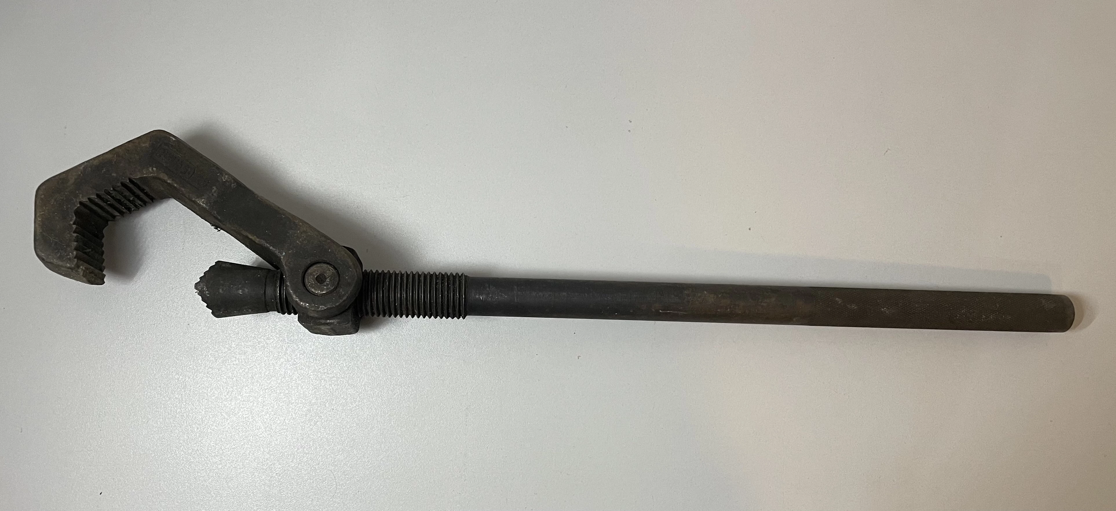 klucz-hydrauliczny-hakowy-do-rur-rurhak-przemyslowa-1-wegrow