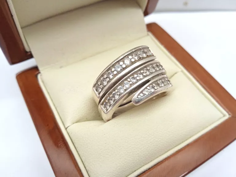 solidny-srebrny-pierscionek-1484gr13-stan-uzywany