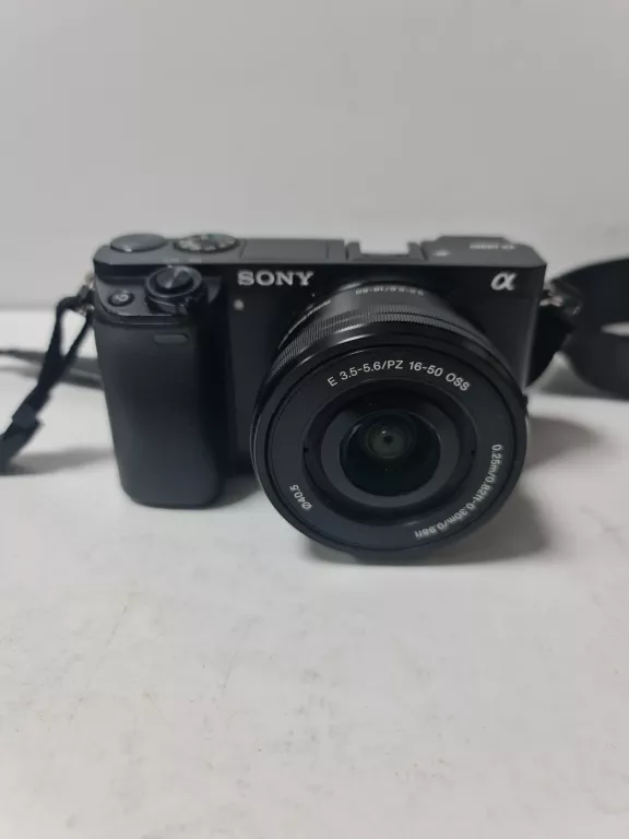 bezlusterkowiec-sony-a6000-etui-lad-stabilizacja-brak-stabilizacji