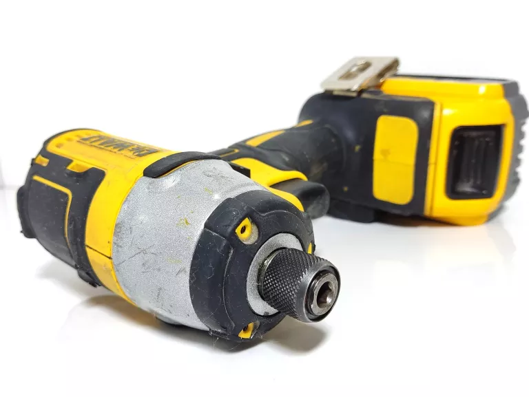 ZAKRĘTARKA UDAROWA DEWALT DCF886 AKUMULATOR 5.0AH