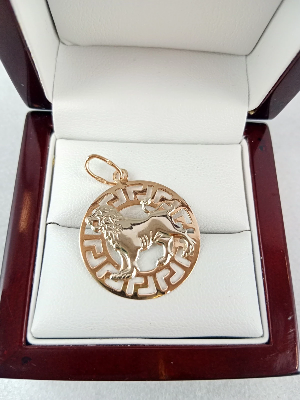 zlota-zawieszka-z-lwem-177gr-585pr-al-niepodleglosci-63u-monki