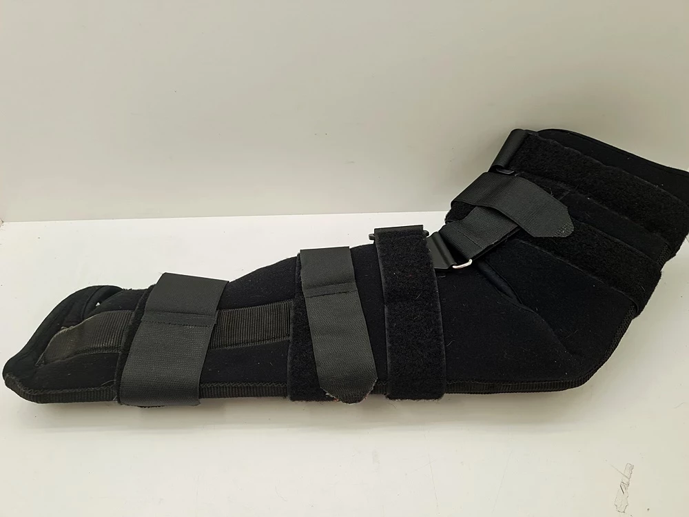 ortezaochraniaczesciagacze-roze-rodzaje-obwod-pod-kolanem-10