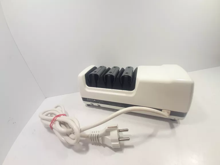 ELEKTRYCZNA OSTRZAŁKA DO NOŻY GRAEF CC120