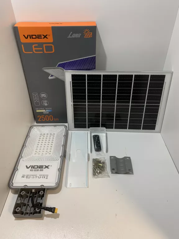 LAMPA ULICZNA VLE-SLSO-305