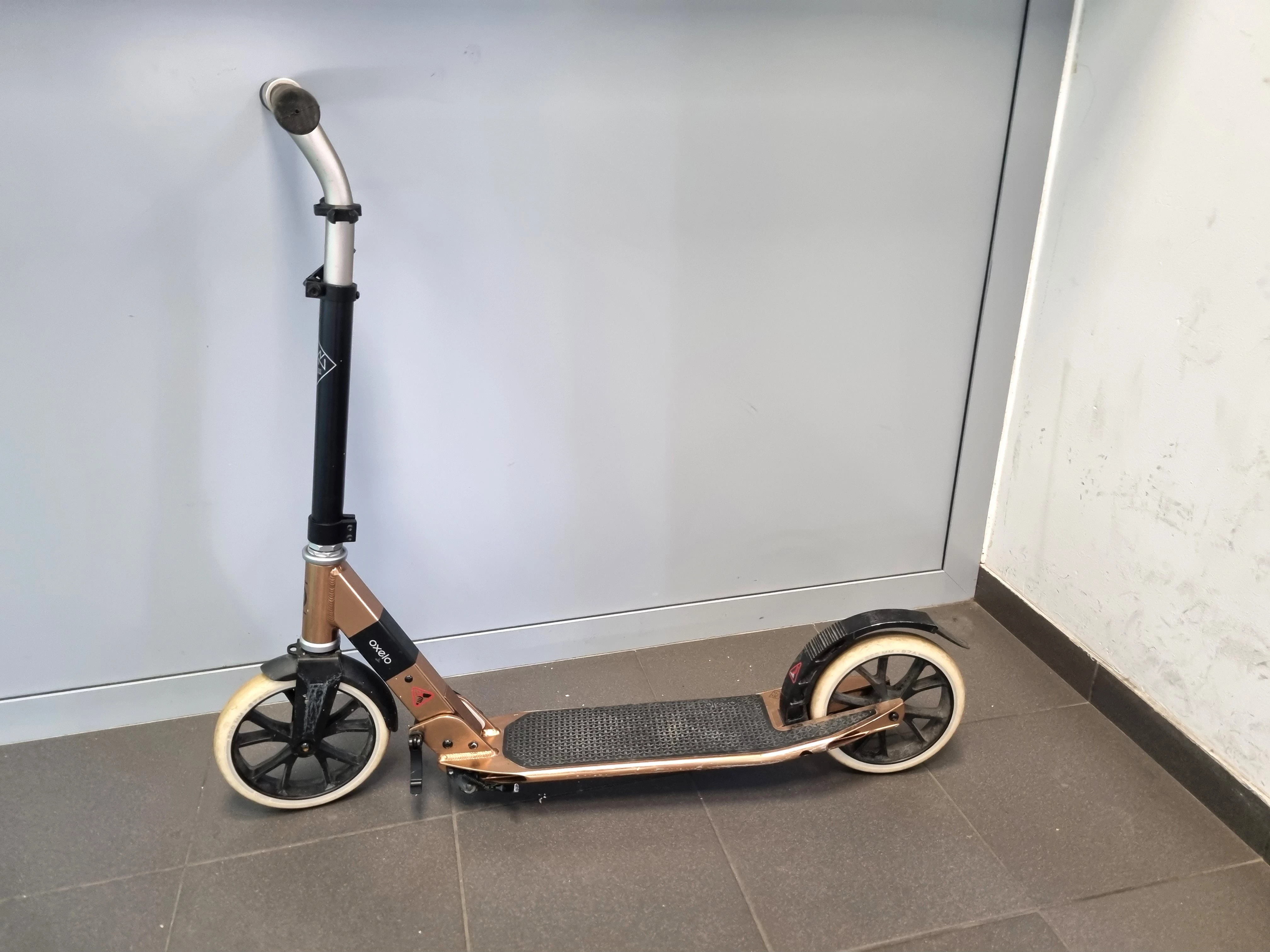 hulajnoga-oxelo-town-5-polecam-kolor-zloty