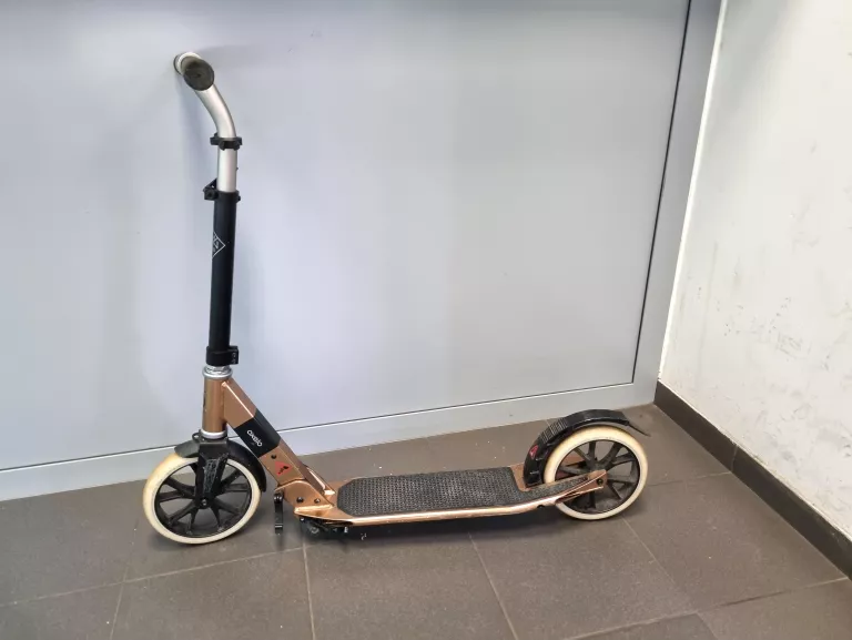 hulajnoga-oxelo-town-5-polecam-kolor-zloty