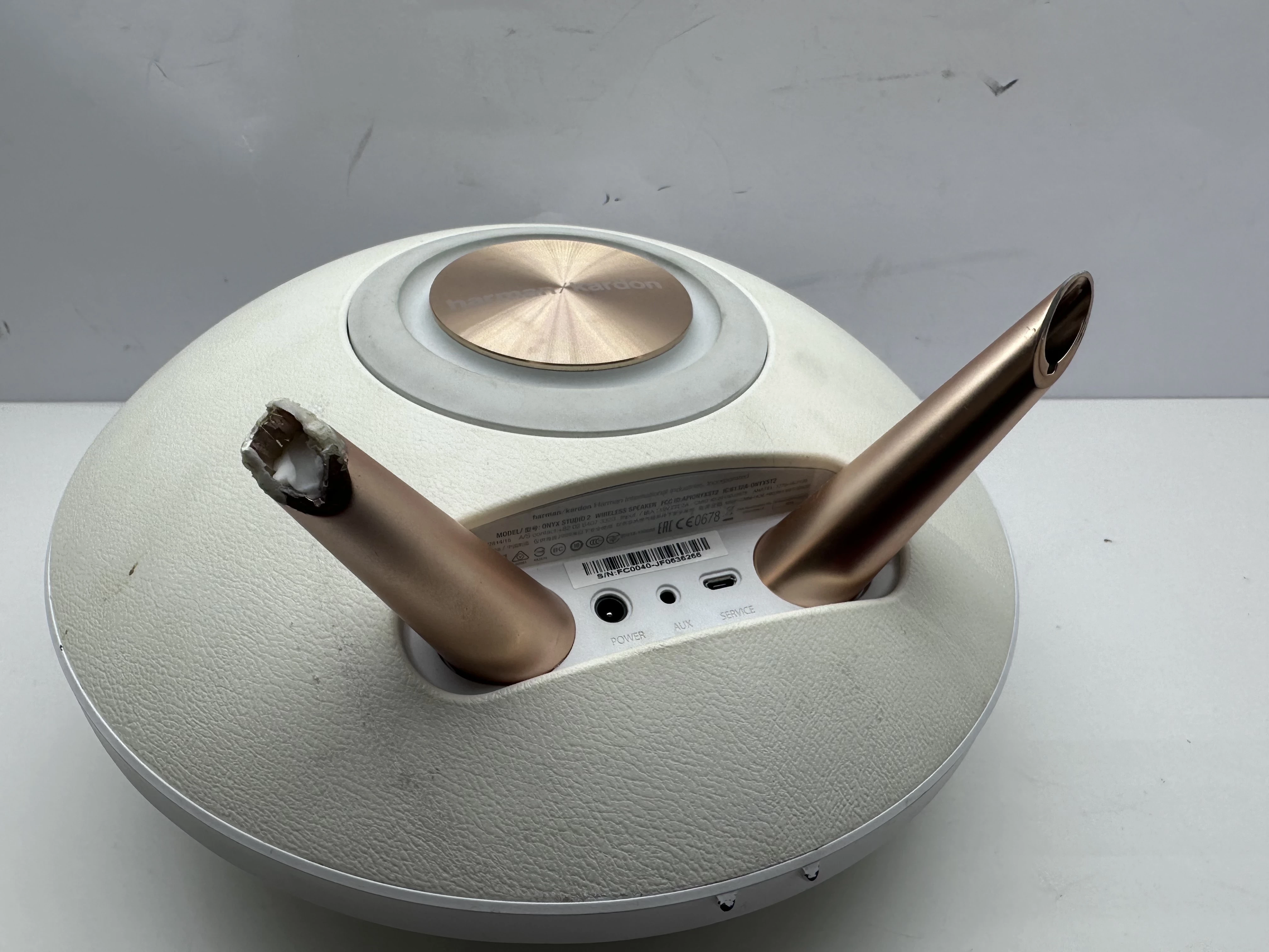 glosnik-harman-kardon-onyx-studio-2-marka-harman-kardon