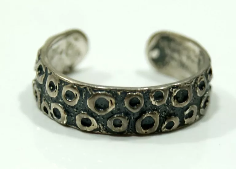 wyjatkowy-srebrny-pierscionek-925-waga-163