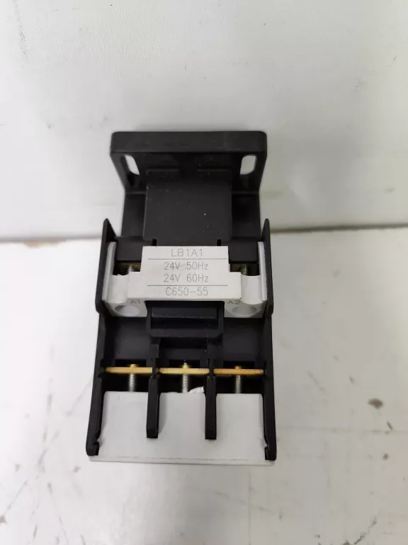 STYCZNIK CL25 GE CL25A300T 230V