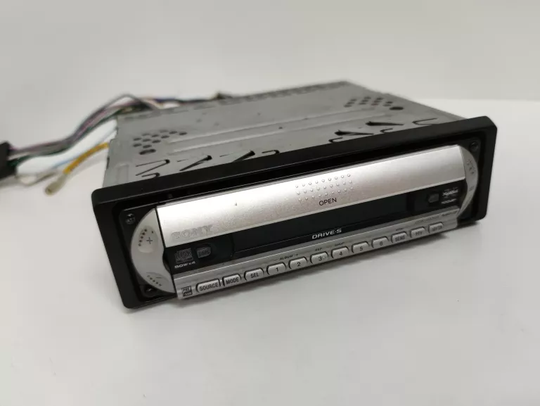 RADIO SONY CDX-R3300