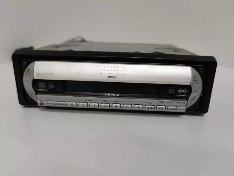 RADIO SONY CDX-R3300