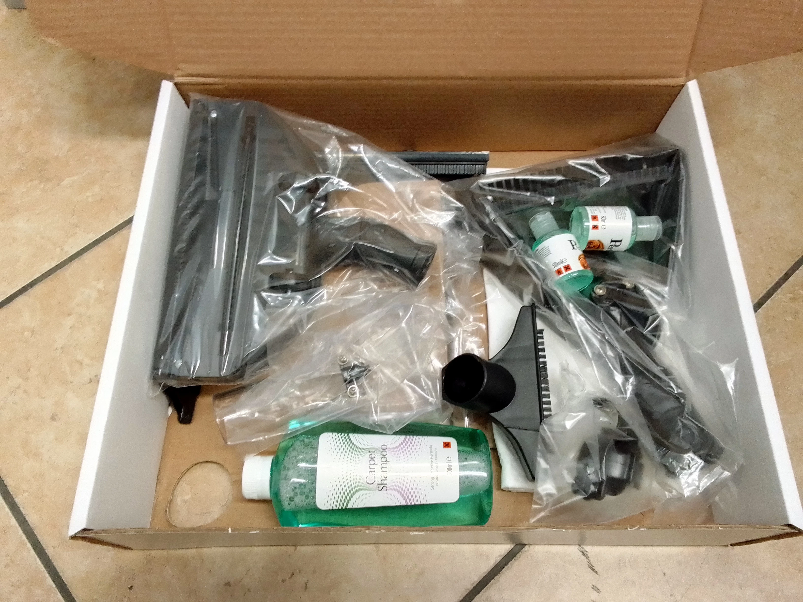 odkurzacz-pioracy-torrnado-moc-2000-w-stan-powystawowy