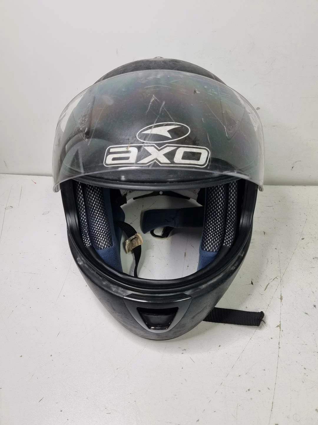 kask-motocyklowy-axo-sport-roz-m-57cm-stan-uzywany