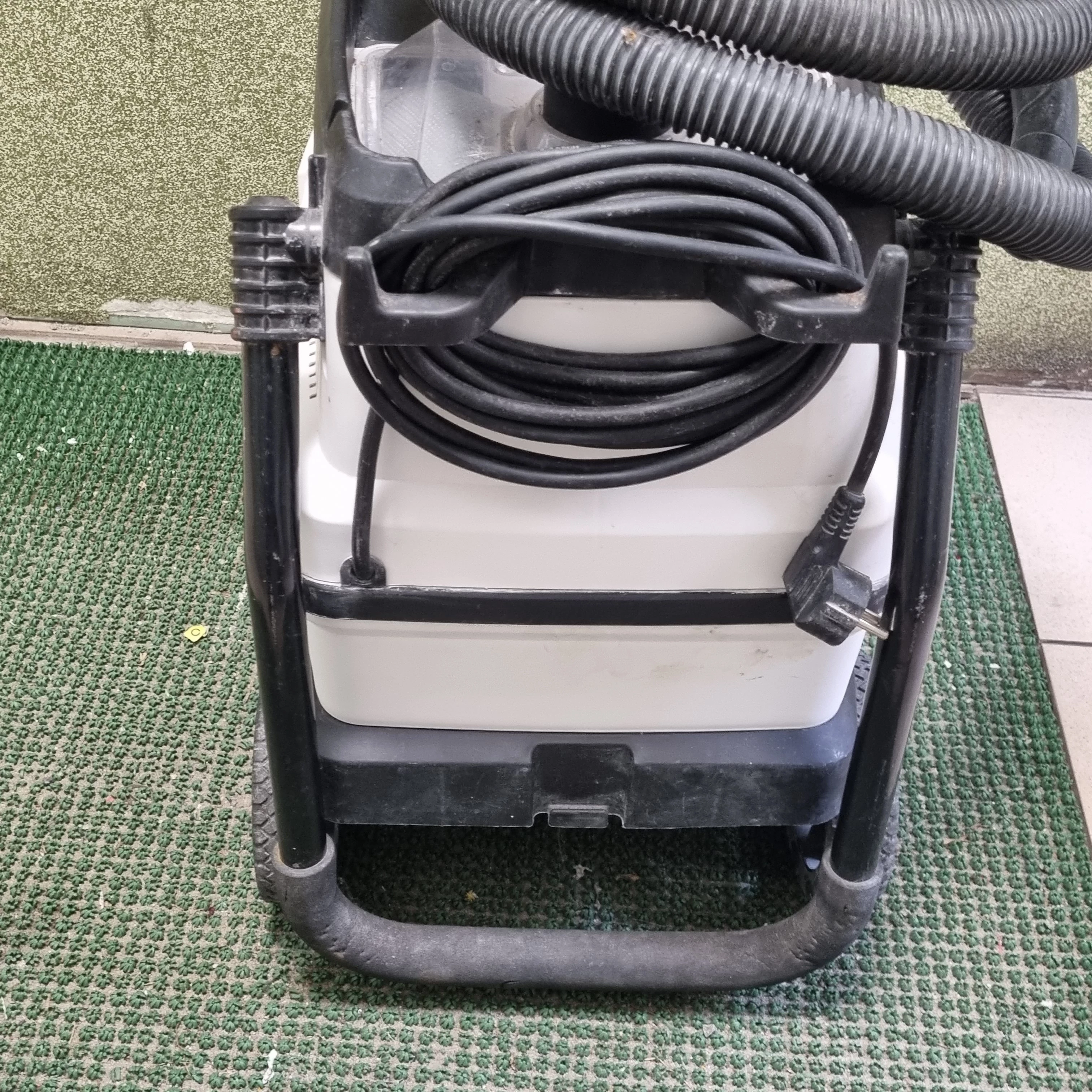 odkurzacz-przemyslowy-dedra-ded6603-pojemnosc-zbiornika-30