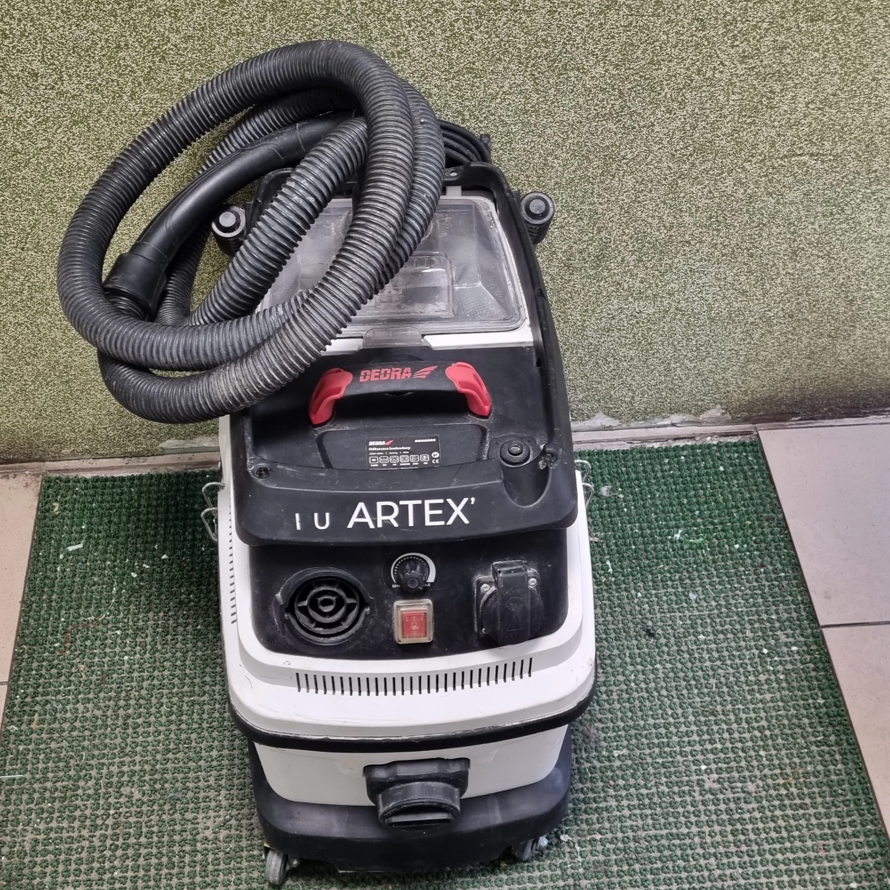 odkurzacz-przemyslowy-dedra-ded6603-stan-uzywany