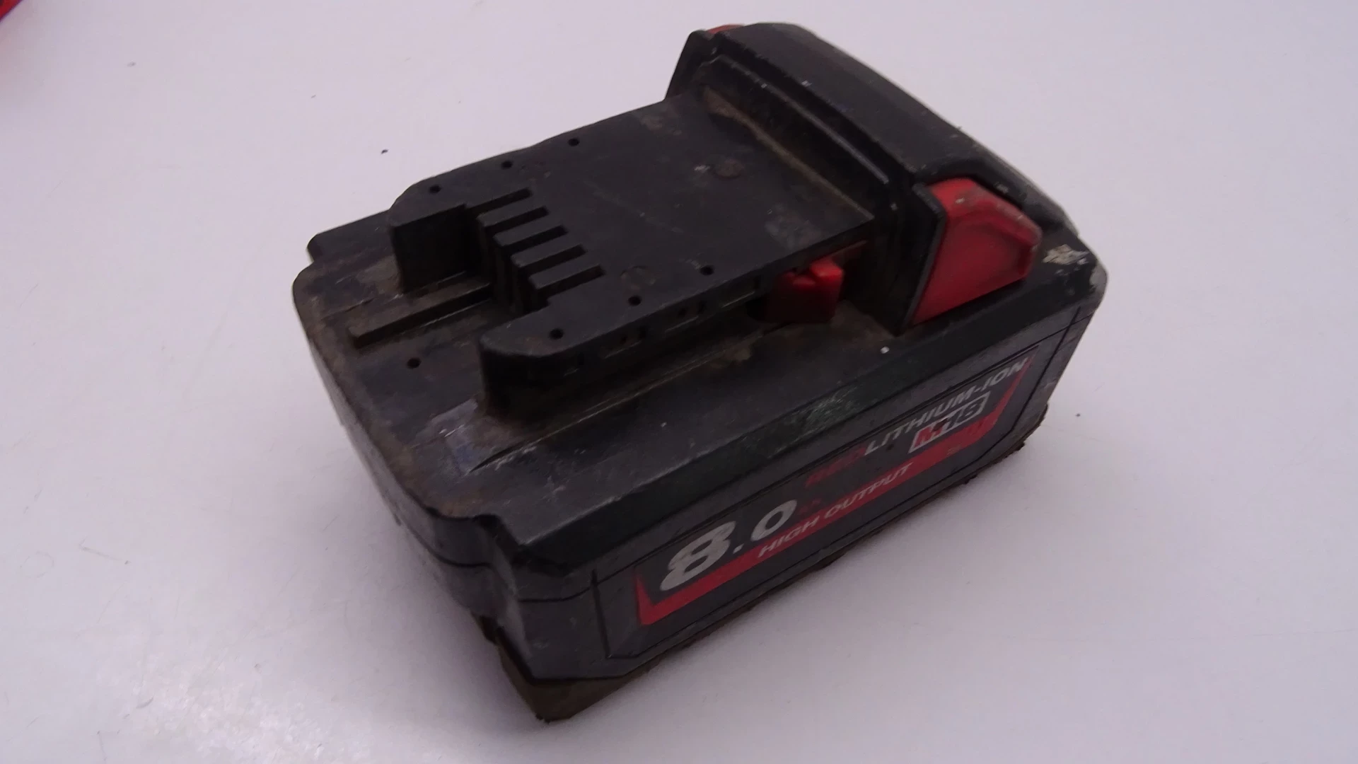 klucz-udarowy-milwaukee-m18-onefhiwf34-aku-8ah-rozmiar-trzpienia-34