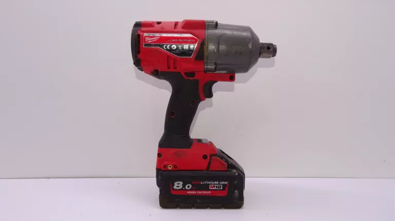 klucz-udarowy-milwaukee-m18-onefhiwf34-aku-8ah-stan-uzywany