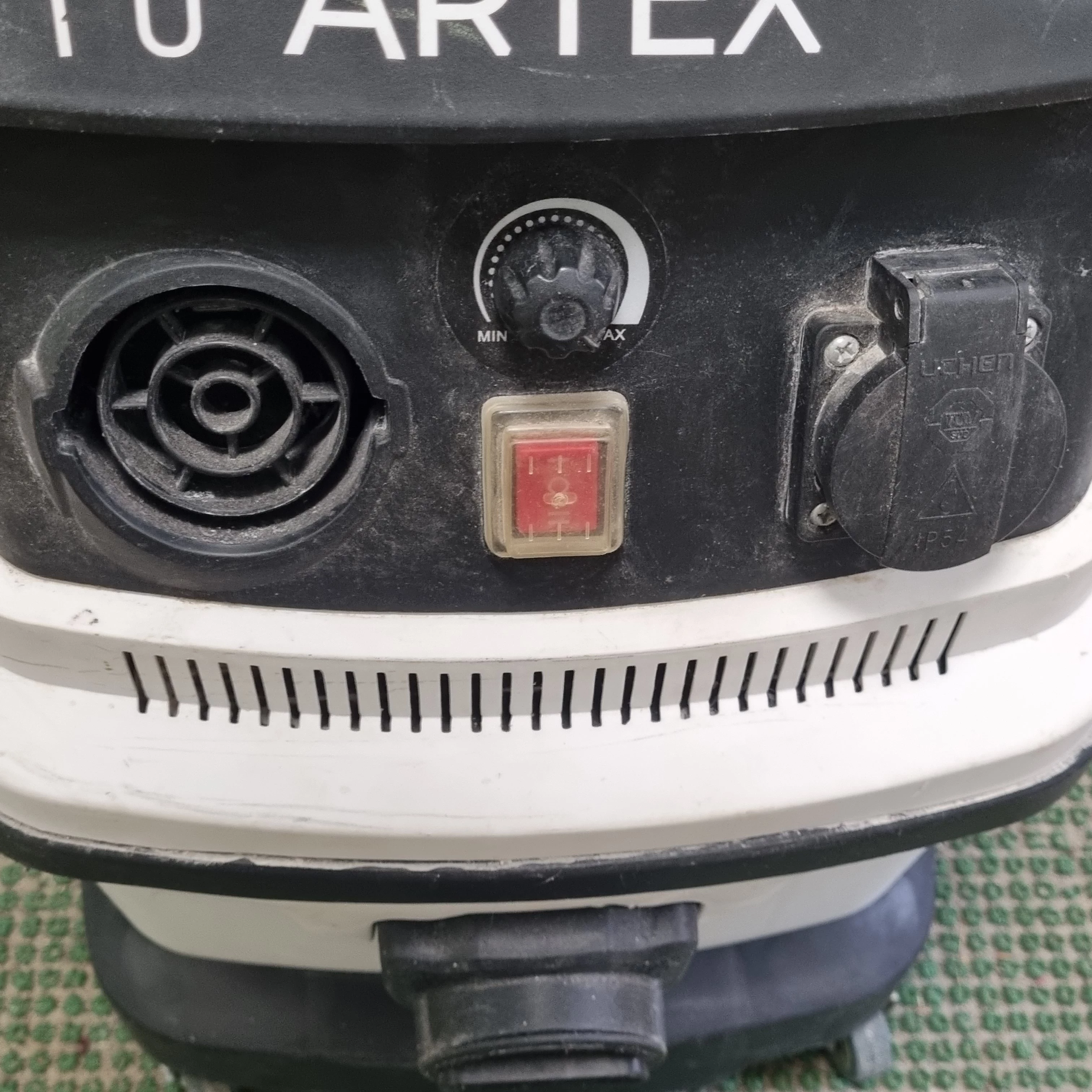 odkurzacz-przemyslowy-dedra-ded6603-sniadeckich-11-znin