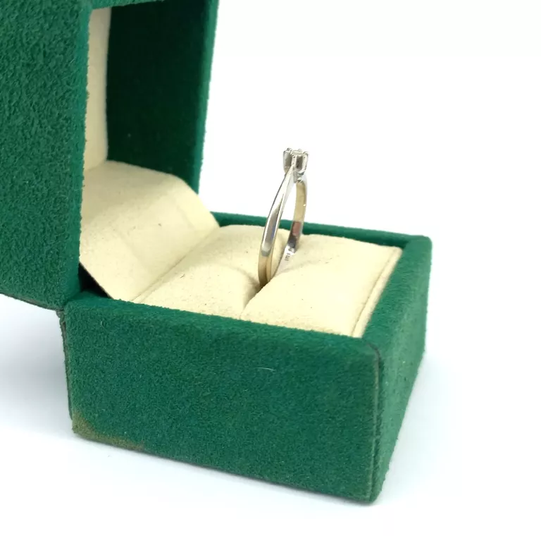 PIERŚCIONEK Z BIAŁEGO ZŁOTA DIAMENT YES 585 1.69G