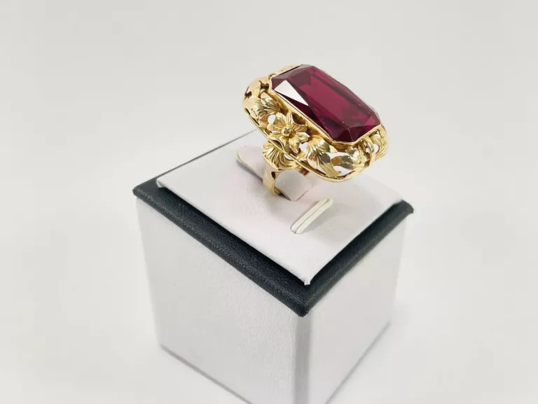 piekny-zloty-pierscionek-z-rubinem-p585-r17-1478g-stan-uzywany