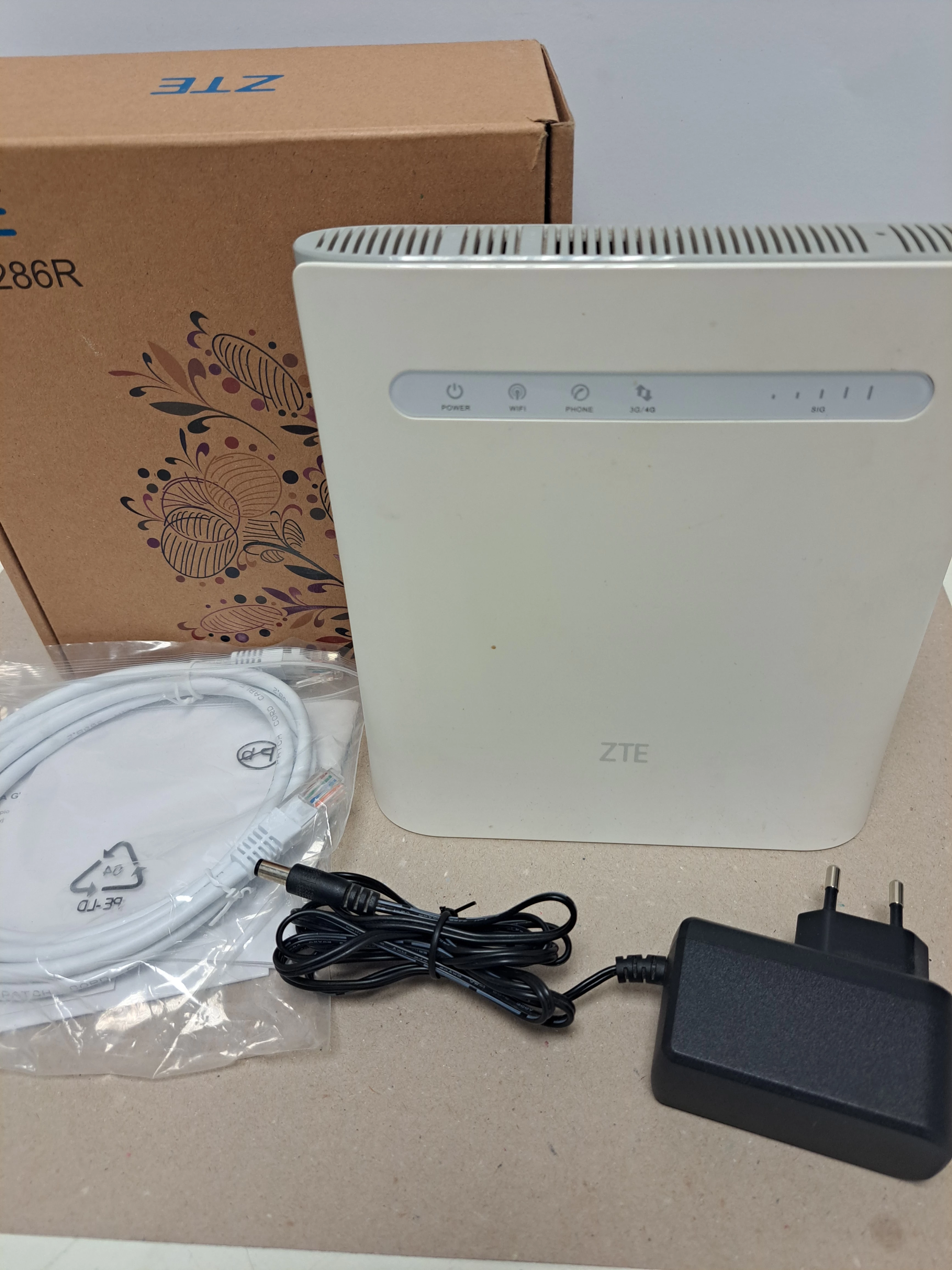 ROUTER ZTE MF286R LTE CAT6 WIFI IGŁA!!!! Routery WiFi i Access Pointy