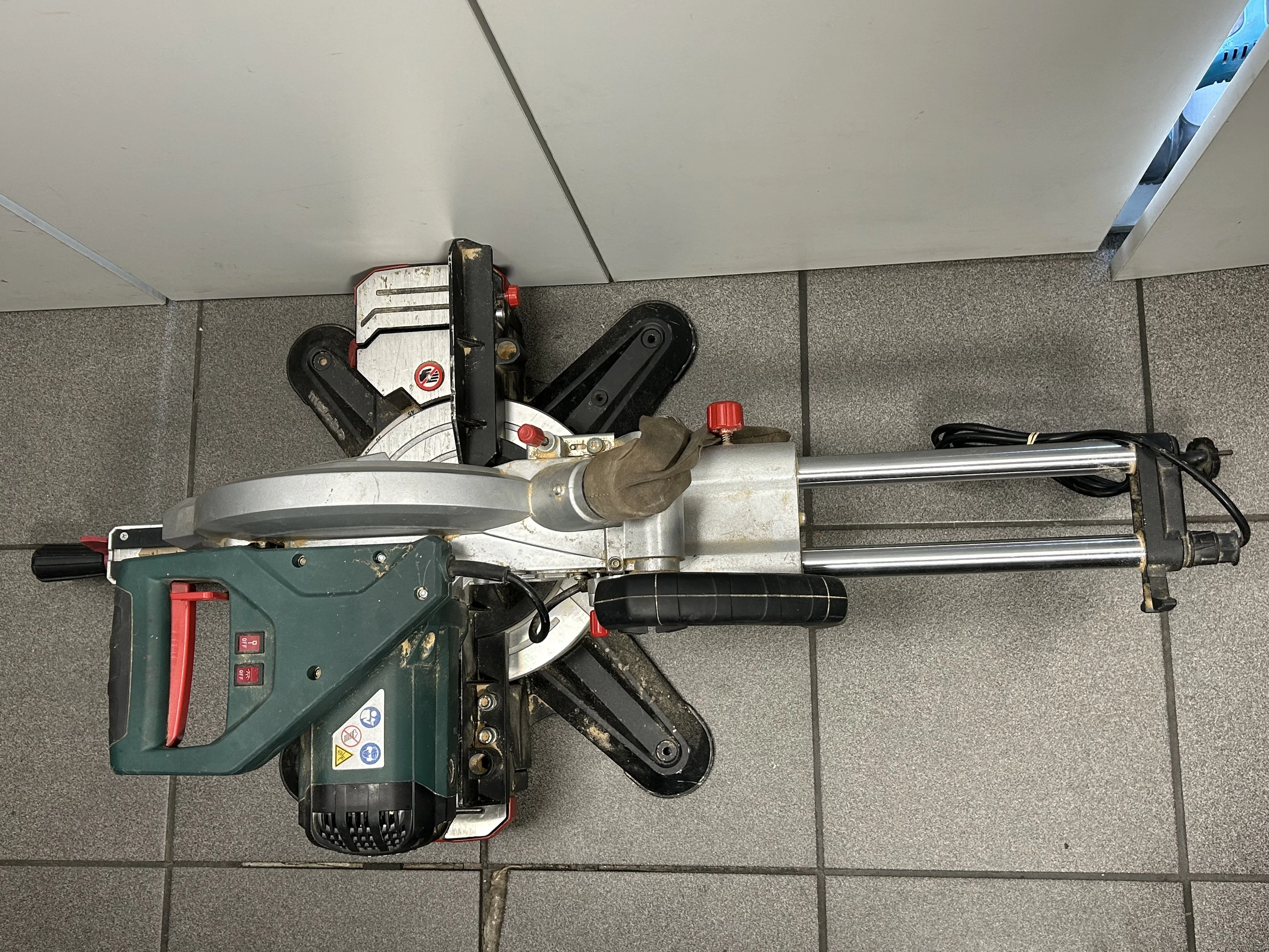 pila-ukosnica-metabo-kgs-254-m-marka-metabo