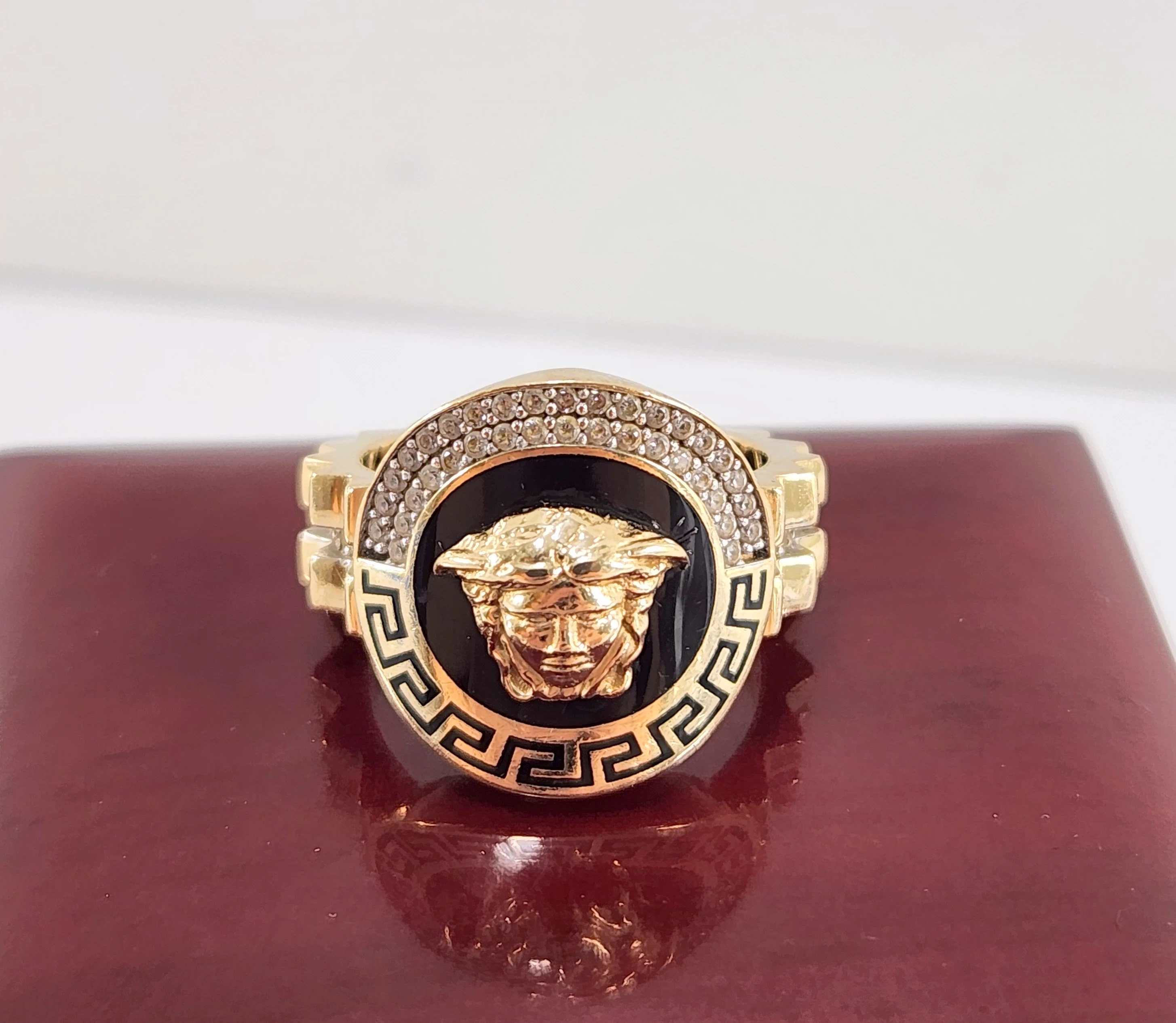 zloty-pierscionek-versace-585-566g-r17-waga-566