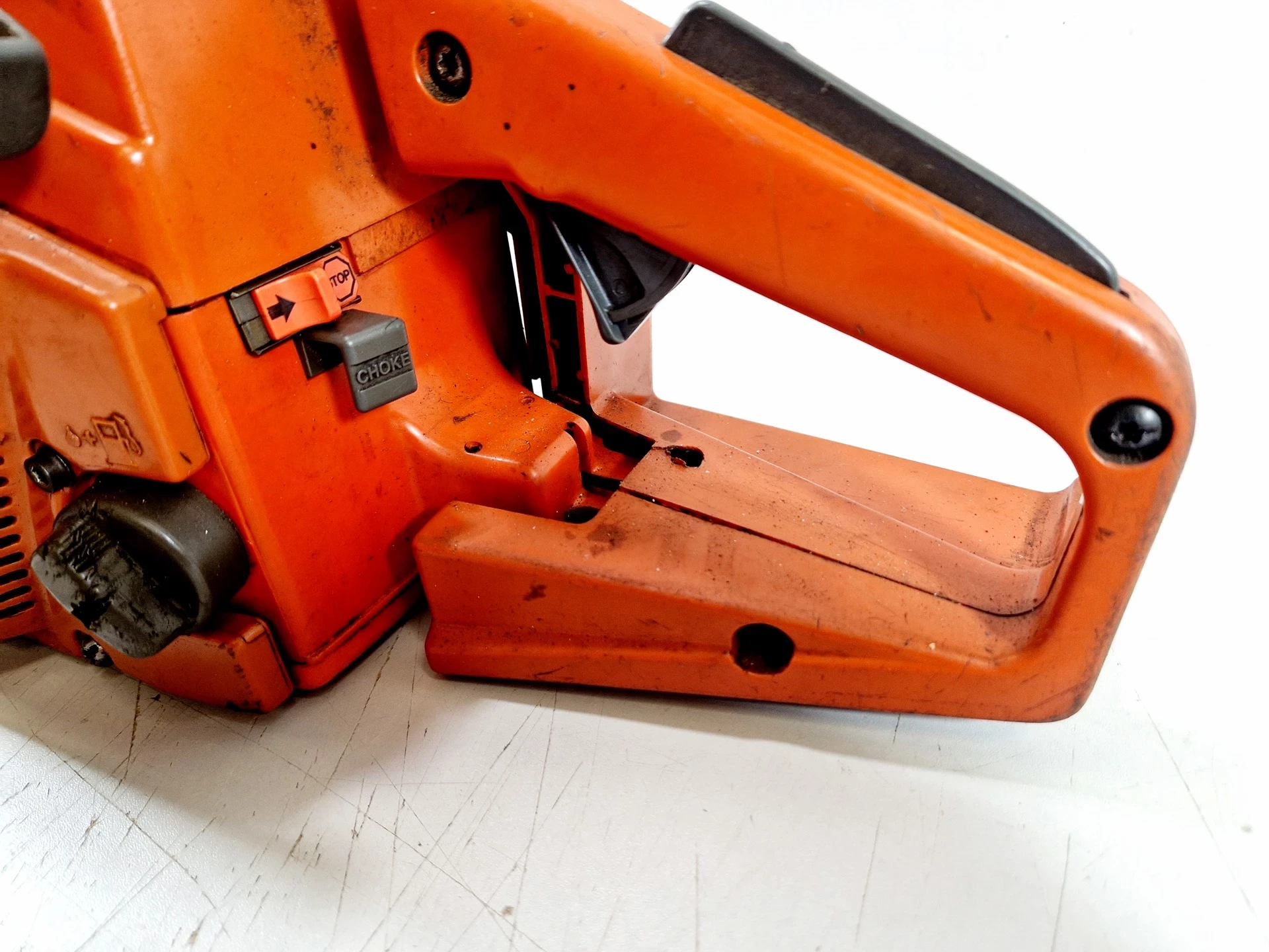 pila-pilarka-spalinowa-lancuchowa-husqvarna-45-ean-gtin-7392930772854