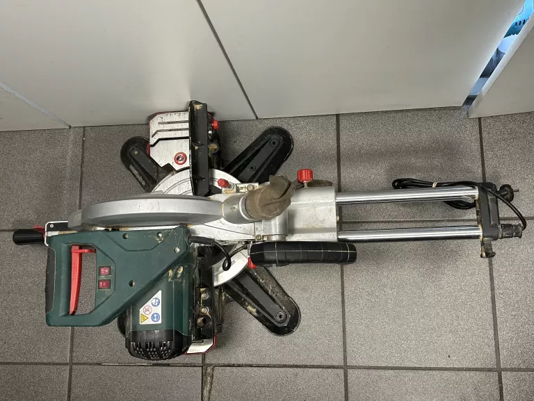 pila-ukosnica-metabo-kgs-254-m-marka-metabo