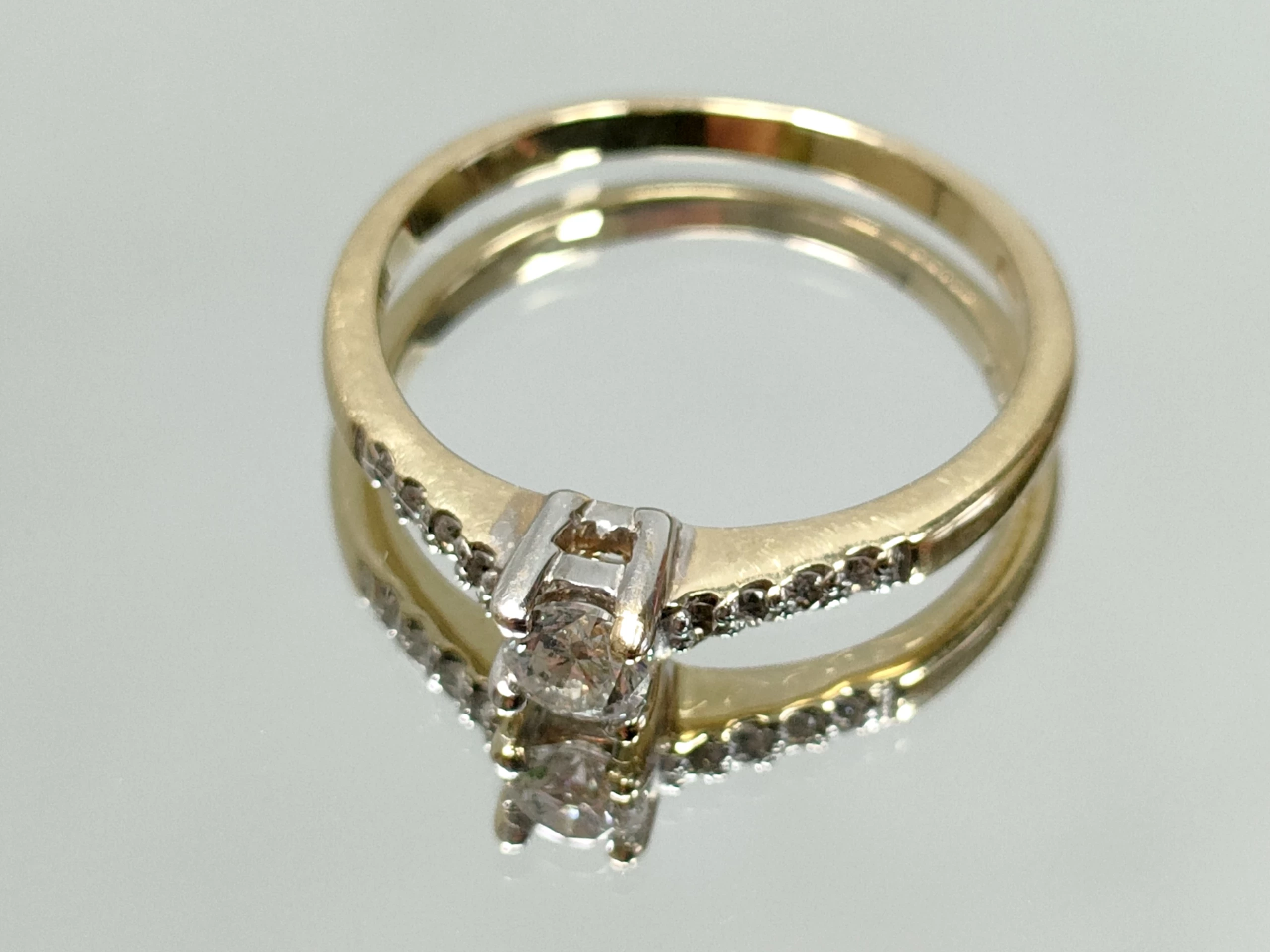 zloty-pierscionek-z-brylantami-182g-585-r10-material-15835-2