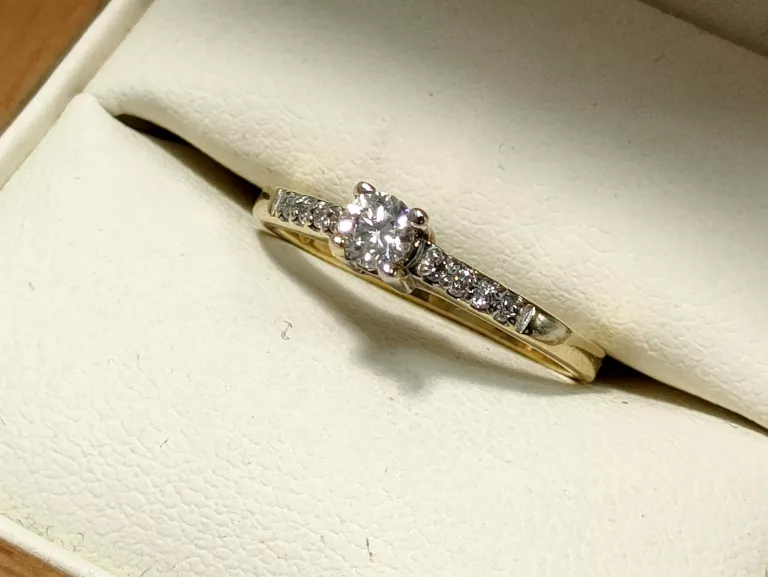 zloty-pierscionek-z-brylantami-182g-585-r10-rozmiarsrednica-wew-mm-372-10