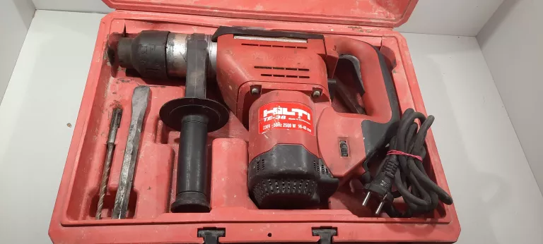 MŁOT HILTI TE-38 CZERWONA WALIZKA