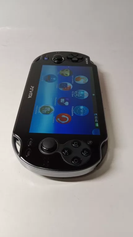 KONSOLA PS VITA PCH-1004 + GRY