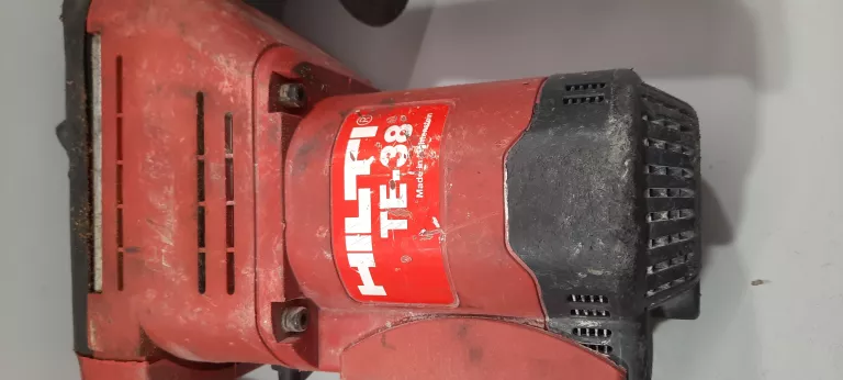 MŁOT HILTI TE-38 CZERWONA WALIZKA