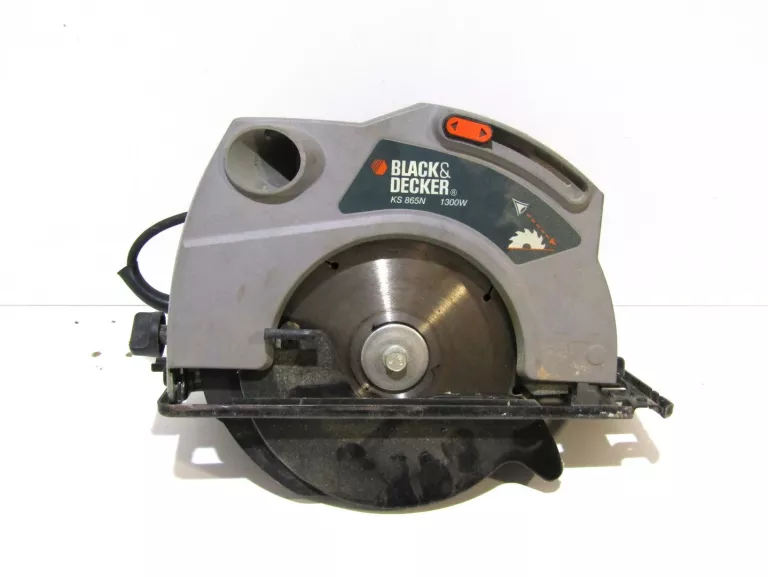 pila-tarczowa-black-decker-ks865n-kufer-stan-uzywany