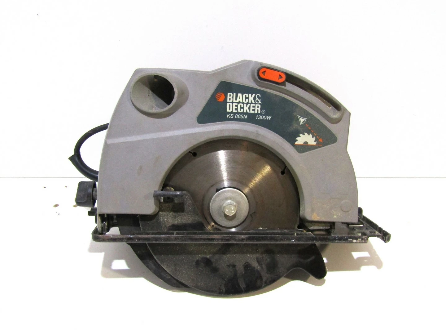 pila-tarczowa-black-decker-ks865n-kufer-stan-uzywany