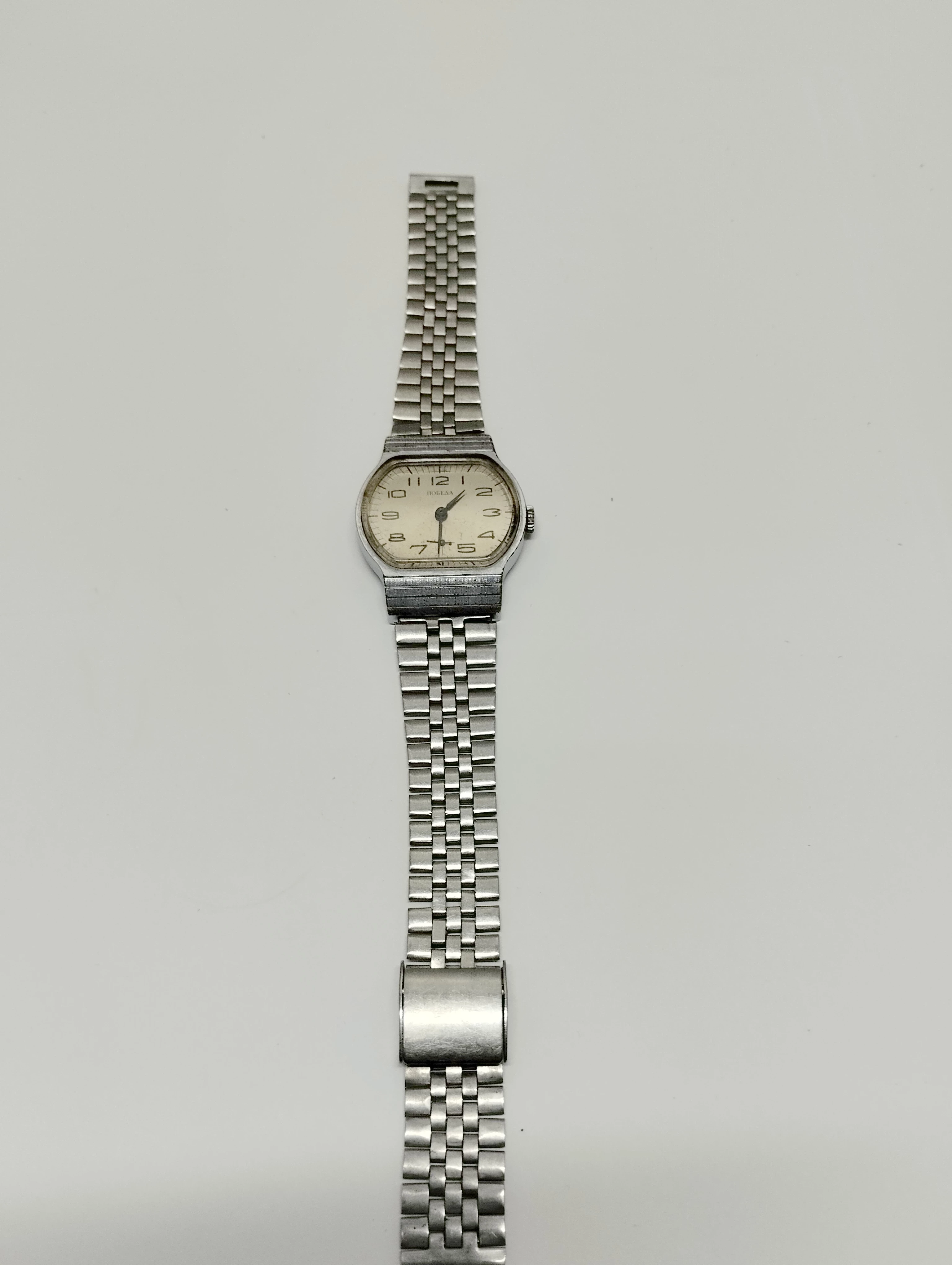 tary-zegarek-mechaniczny-kolekcja-pobieda-pobeda-stan-uzywany