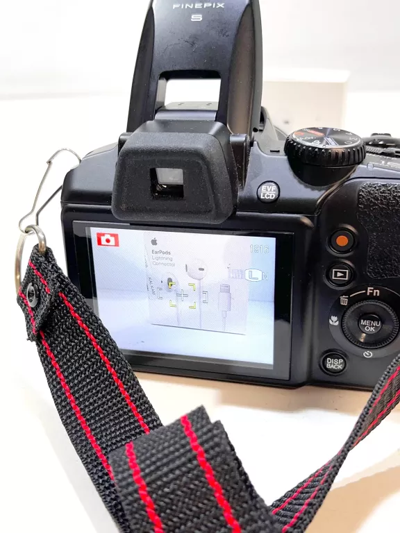 FUJIFILM FINEPIX S9200