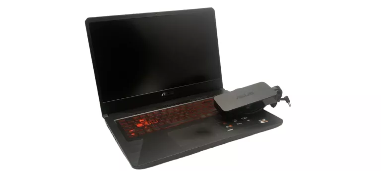 LAPTOP GAMINGOWY ASUS TUF GAMING FX705 8RAM