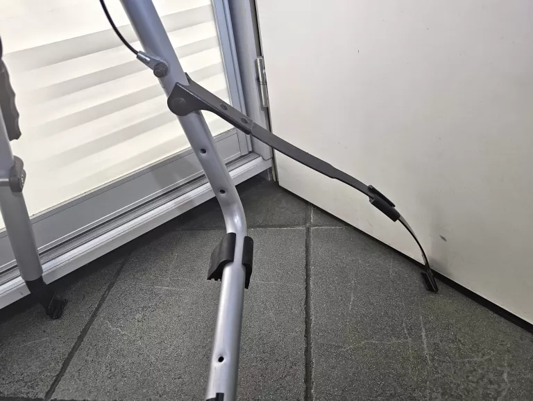 BAGAŻNIK SAMOCHODOWY NA 3 ROWERY THULE CLIPON 9104