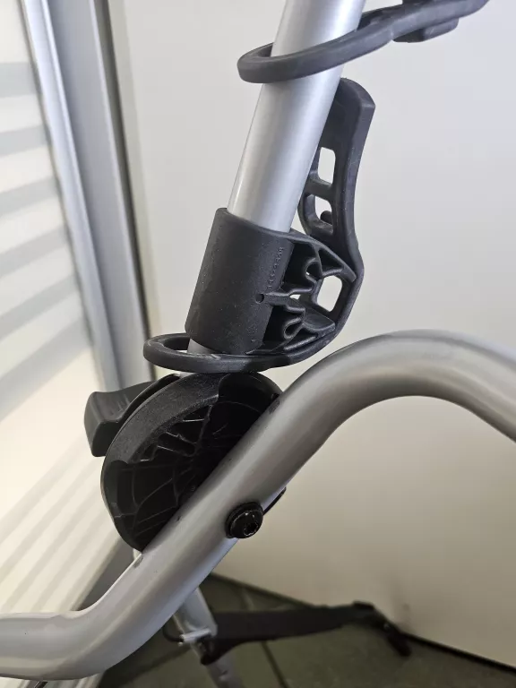 BAGAŻNIK SAMOCHODOWY NA 3 ROWERY THULE CLIPON 9104