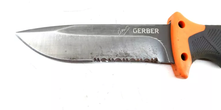 NÓŻ GERBER BEAR GRYLLS ULTIMATE POKROWIEC