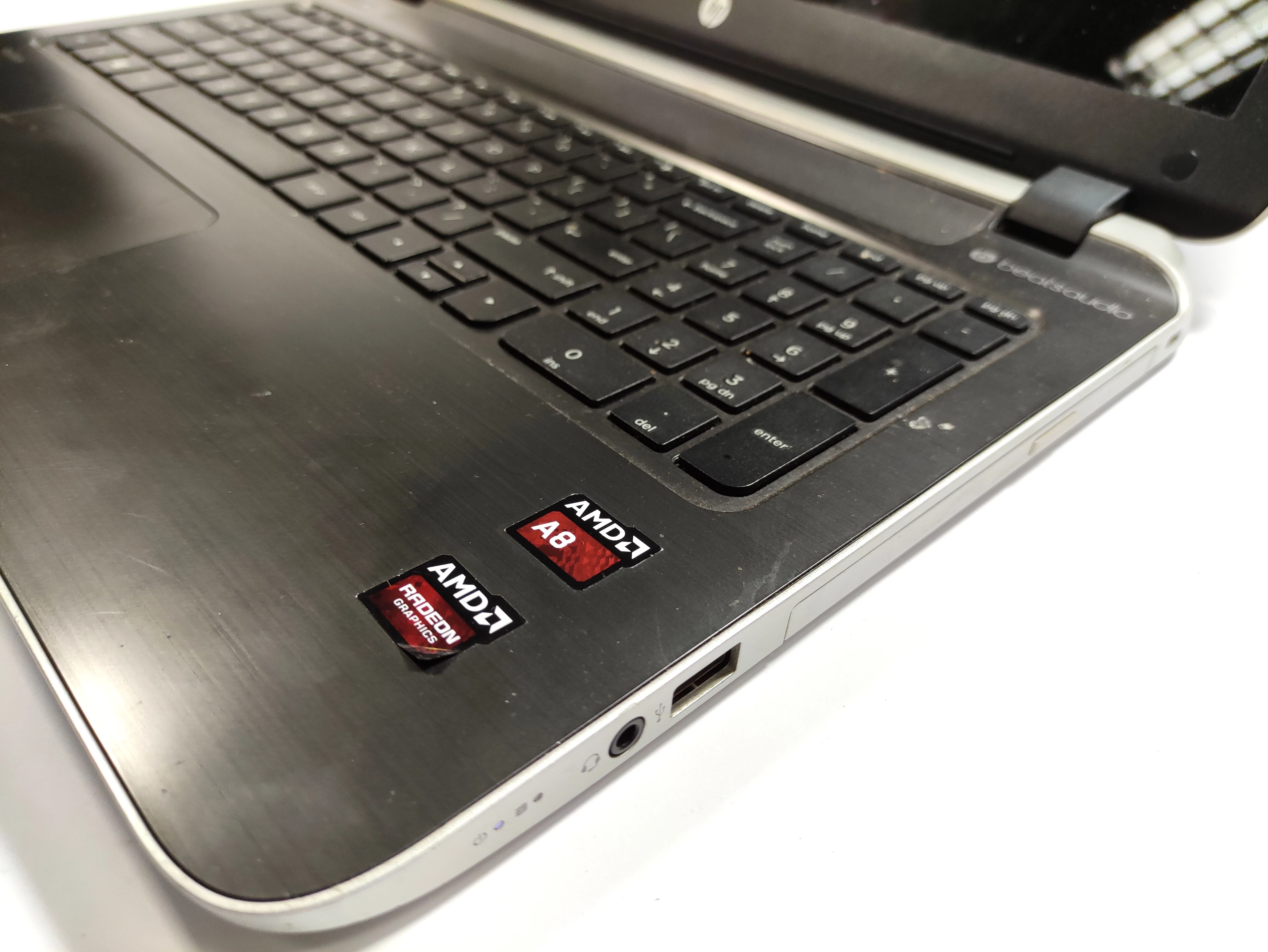 laptop-hp-pavilion-ladowarka-rozdzielczosc-px-1280-x-800