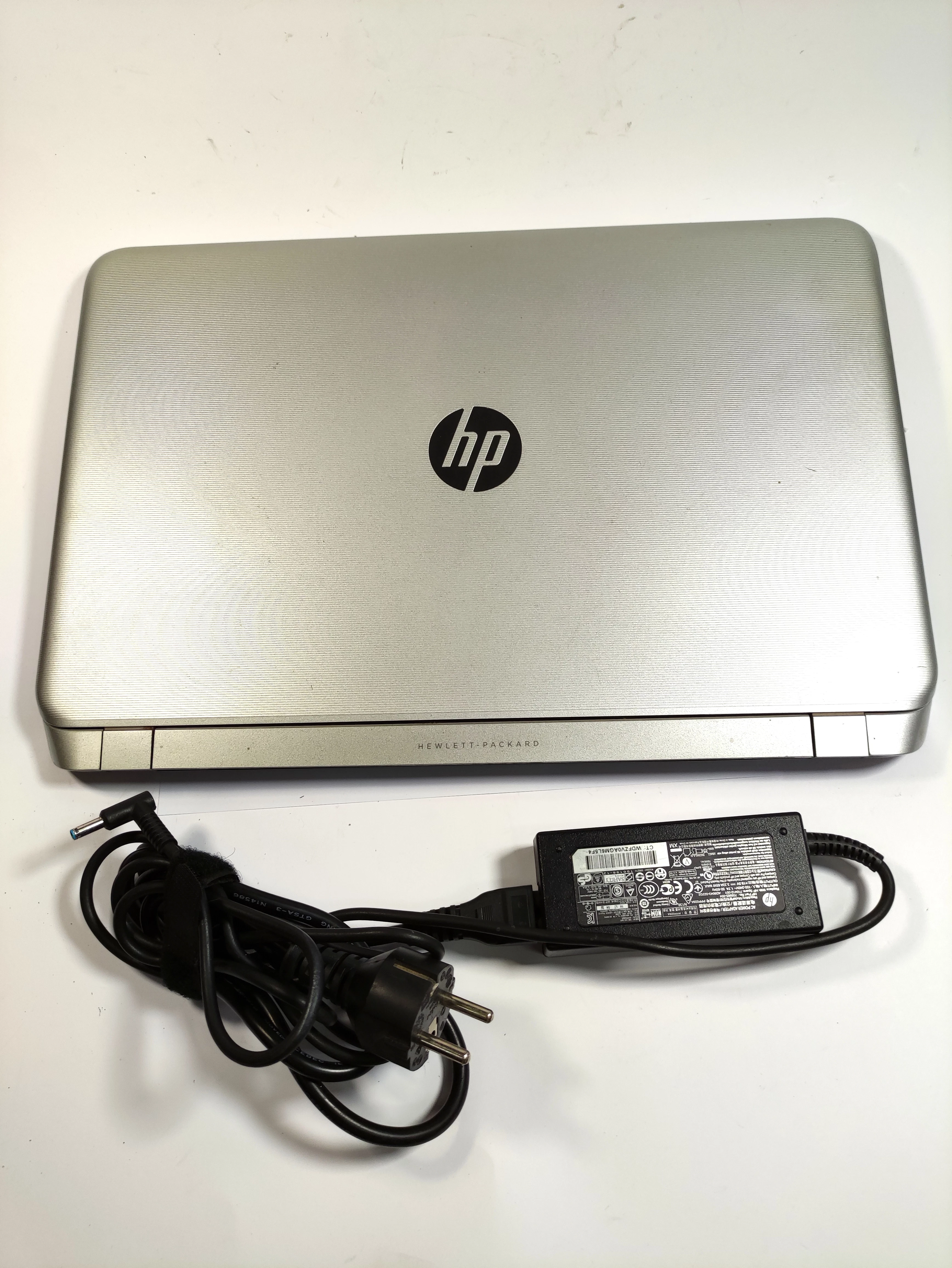 laptop-hp-pavilion-ladowarka-stan-uzywany