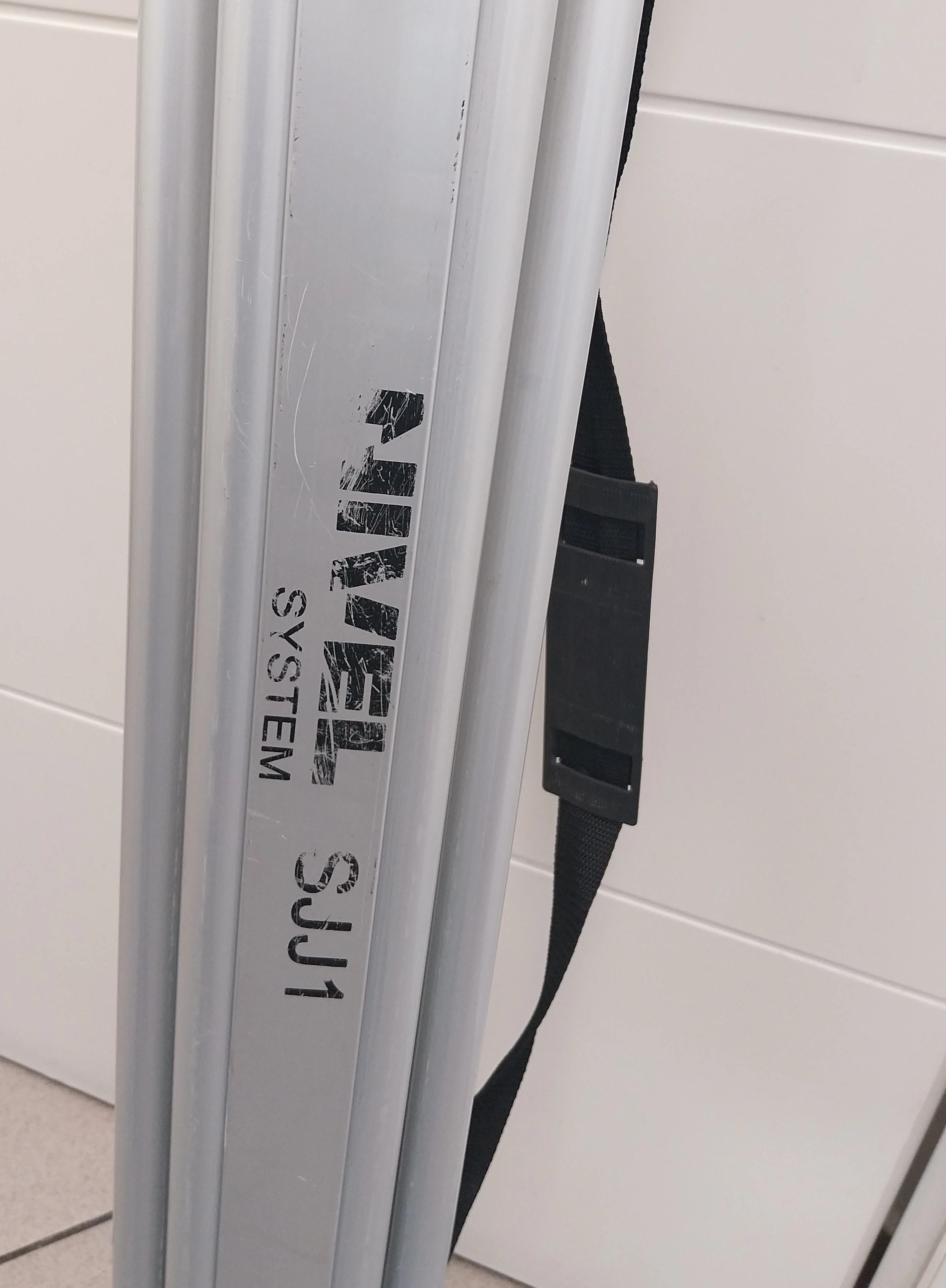 statyw-do-niwelatora-nivel-system-stan-uzywany