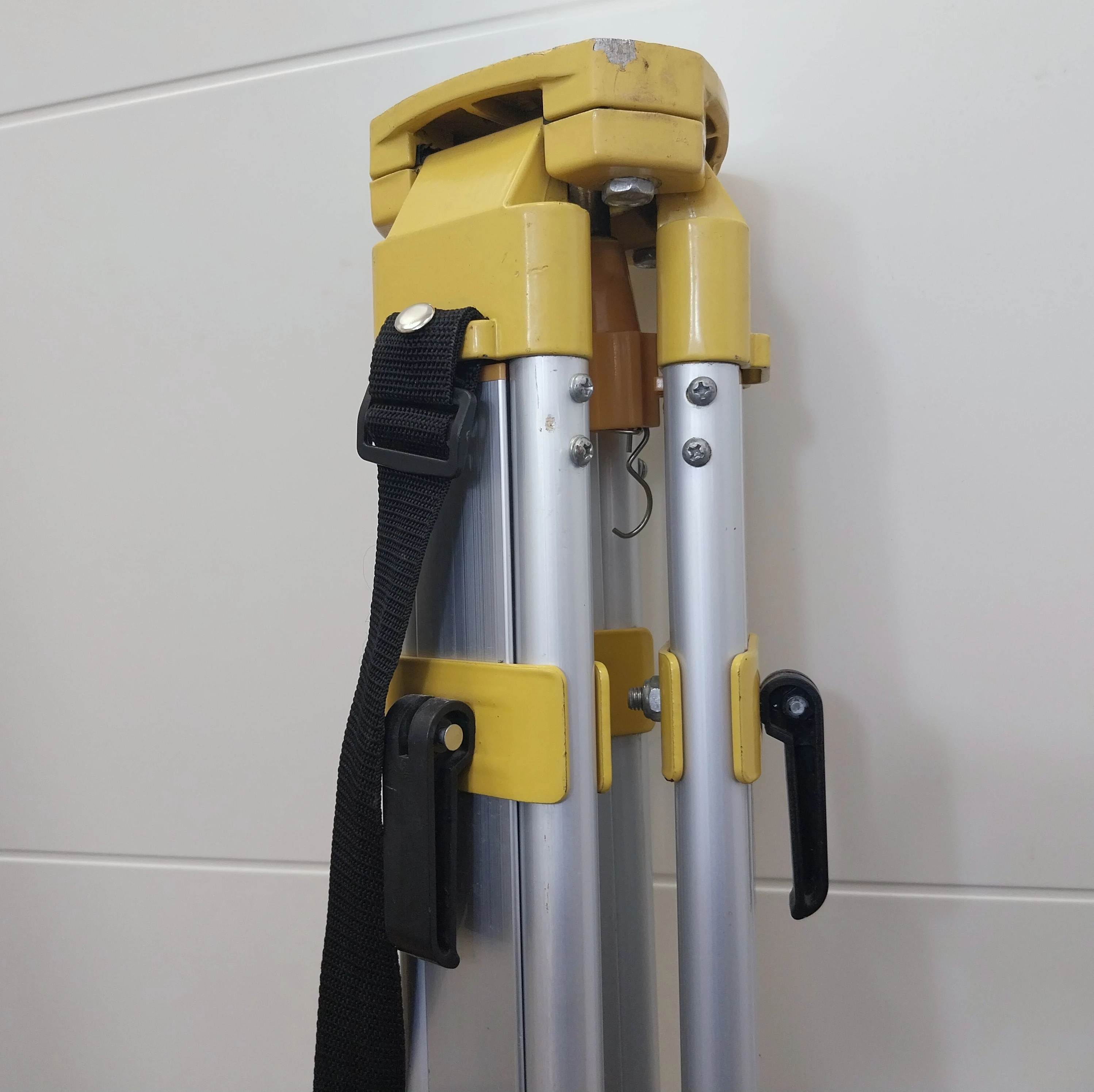 statyw-do-niwelatora-nivel-system-kod-producenta-nivel-system-sjj1