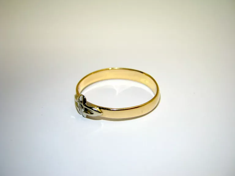 CUDOWNY PIERŚCIONEK Z BRYLANTEM PR 585 R18 2,13G