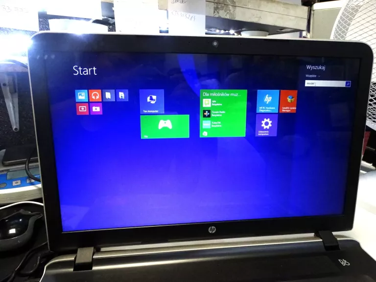 LAPTOP HP DUZY BEZ BATERII + LAD
